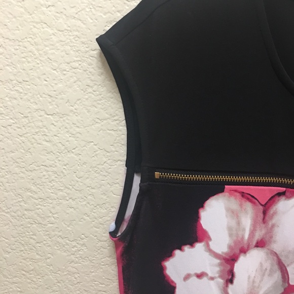 Calvin Klein Small Black Floral Sleeveless Blouse - Picture 6 of 7